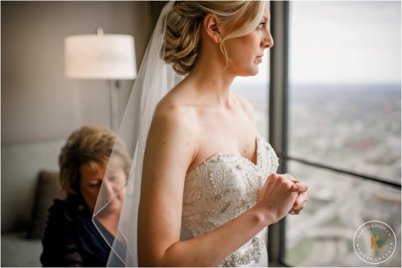 Colony Club Detroit Wedding Photographers Detroit Institute of Arts Detroit Michigan Wedding Photographers 0154pp w568 h378 | Sarah Kossuch Photography