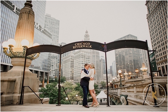 Beautiful Downtown Chicago Engagement Photography 0045pp w568 h379 1 | Sarah Kossuch Photography