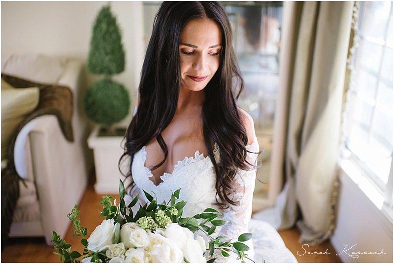 Bridal Portrait, Bride at Home, Beautiful white bouquet, Spring Wedding, Detroit Yacht Club, Belle Isle, Detroit Wedding, Sarah Kossuch Photography