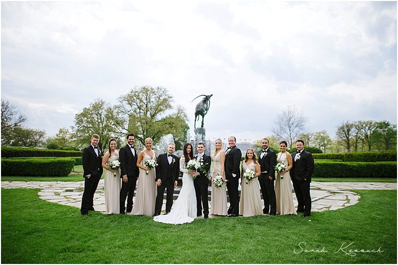 Bride and groom, Bridal Party, Fountain at Belle Isle, Spring Wedding, Detroit Yacht Club, Belle Isle, Detroit Wedding, Sarah Kossuch Photography