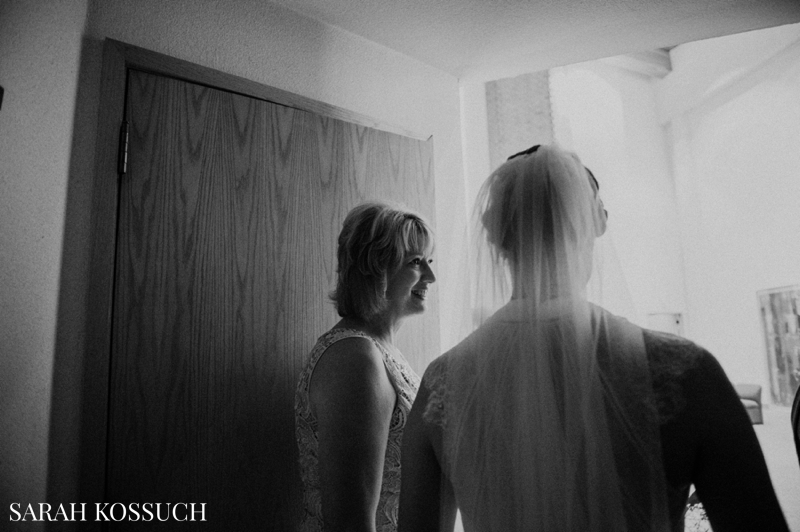 Noahs Event Venue Auburn Hills Michigan Wedding 0964 | Sarah Kossuch Photography