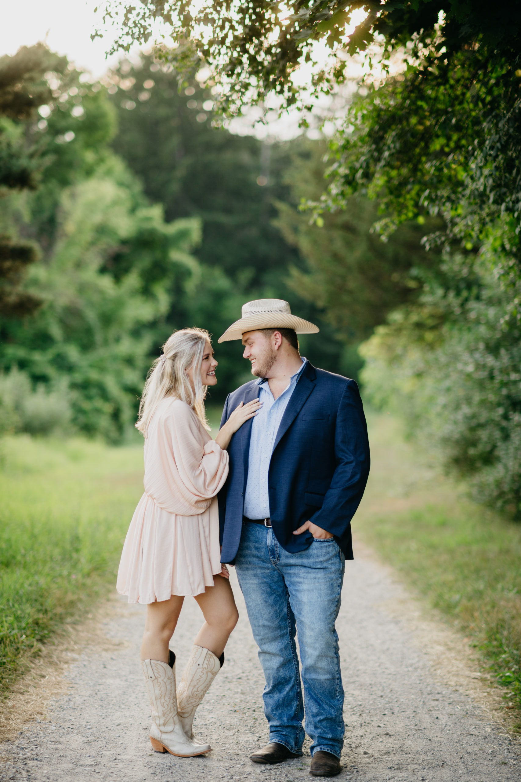If there's a time of the year where I love sessions the most, it would be right now! Hannah & Quinn's summer sunset Stony Creek Metropark engagement was beyond anything I could've hoped for for them!
