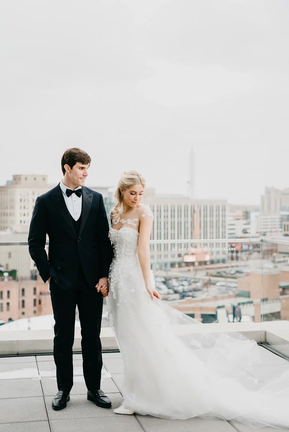 Bride and groom on the rooftop at Detroit Athletic Club